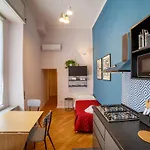 Apartament Design Next Bellini Square By Houseinnaples