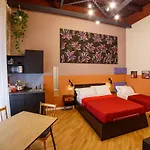 Apartament Design Next Bellini Square By Houseinnaples
