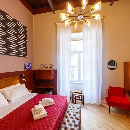 Design Next Bellini Square By Houseinnaples