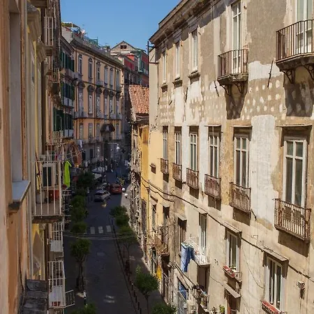 Appartement Design Next Bellini Square By Houseinnaples Naples