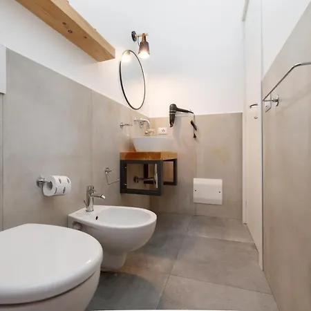 Appartement Design Next Bellini Square By Houseinnaples Naples